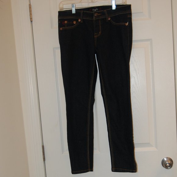 FRAGILE Women's Blue Jeans - Pull  On /No Zipper Size Medium - Picture 1 of 11